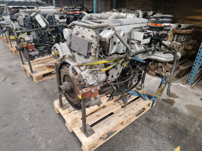 Iveco CURSOR 8 - Moteur: photos 1 Iveco CURSOR 8 - Moteur: photos 1