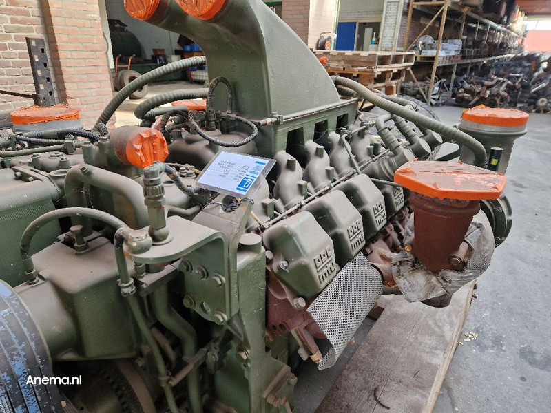 MTU (MERCEDES-BENZ) 12V 2000 - Moteur: photos 3 MTU (MERCEDES-BENZ) 12V 2000 - Moteur: photos 3