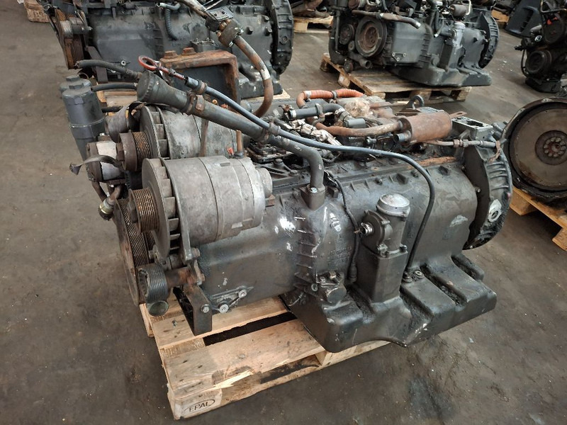 Mercedes-Benz OM457hLA - Moteur: photos 4 Mercedes-Benz OM457hLA - Moteur: photos 4