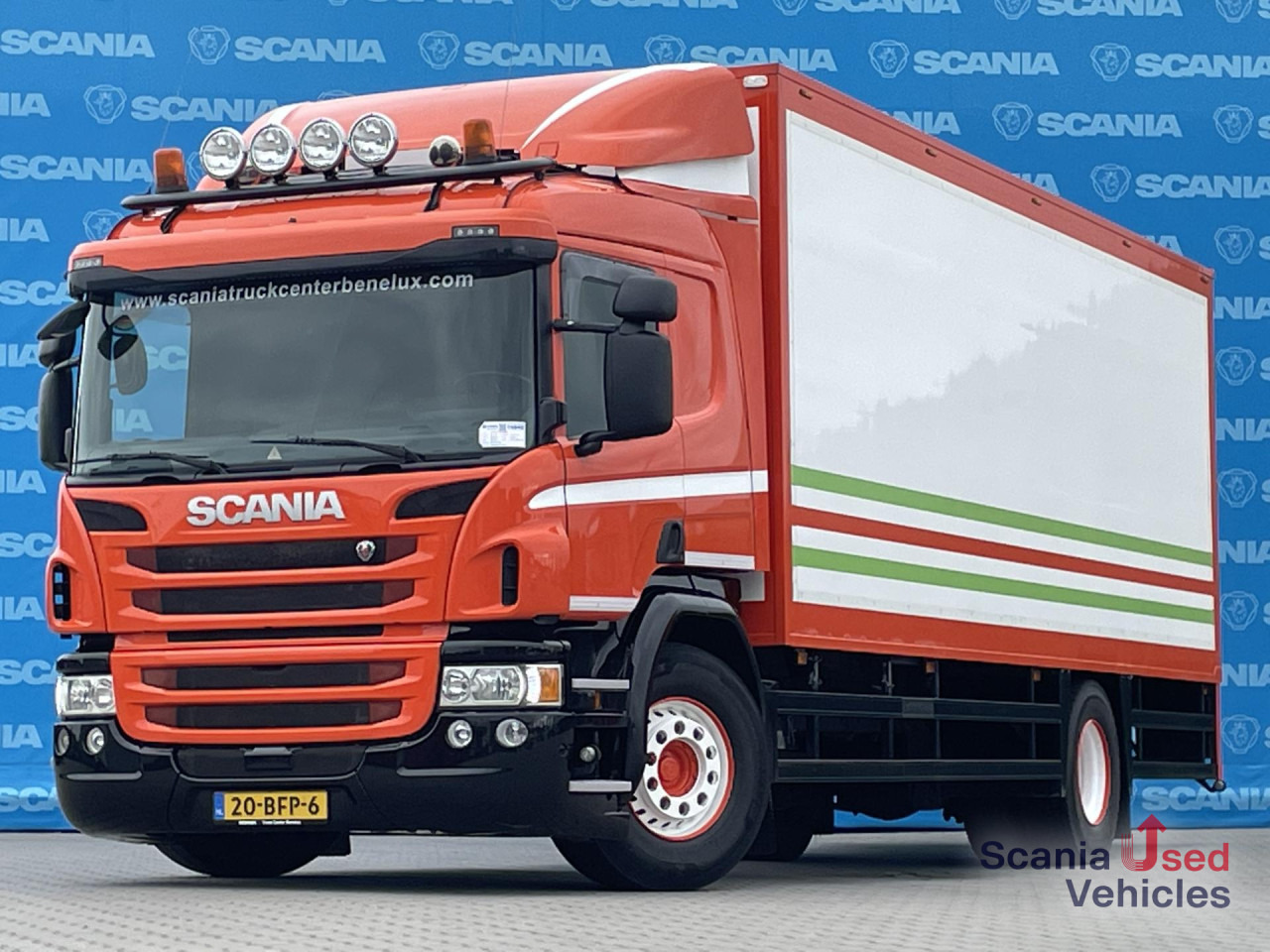 SCANIA P 370 LB4x2MNB RETARDER FULL AIR 705X245X235 - Camion fourgon: photos 1 SCANIA P 370 LB4x2MNB RETARDER FULL AIR 705X245X235 - Camion fourgon: photos 1