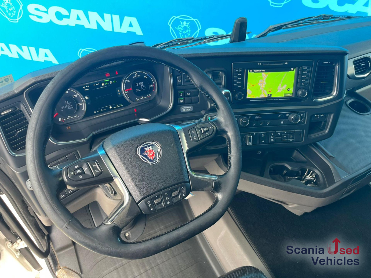 SCANIA R 500 B6x2NB HOOKLIFT RETARDER FULL-AIR 9T DIIF-L - Châssis cabine: photos 5 SCANIA R 500 B6x2NB HOOKLIFT RETARDER FULL-AIR 9T DIIF-L - Châssis cabine: photos 5