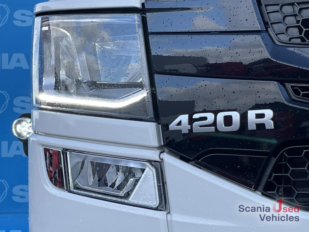 SCANIA R 420 A4x2NA DIFF-L CRB LED NAVI ACC 8T VECTO3 - Tracteur routier: photos 2 SCANIA R 420 A4x2NA DIFF-L CRB LED NAVI ACC 8T VECTO3 - Tracteur routier: photos 2
