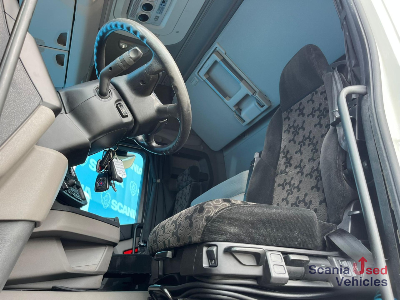 SCANIA R 450 A4x2NA RETARDER DIFF-L PARK COOL SMART2 - Tracteur routier: photos 2 SCANIA R 450 A4x2NA RETARDER DIFF-L PARK COOL SMART2 - Tracteur routier: photos 2