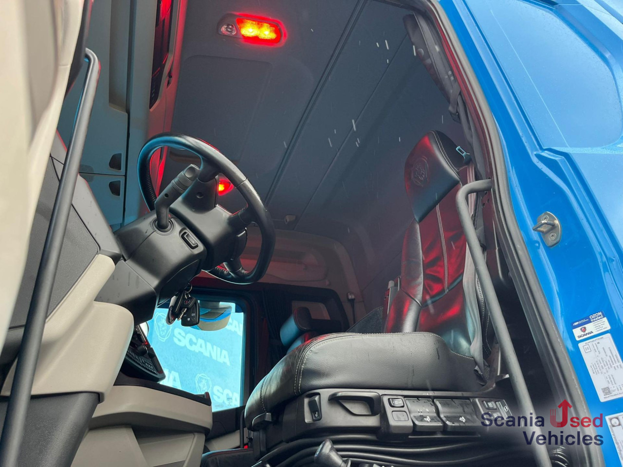 SCANIA R 450 A4x2NB RETARDER DIFF-L KIPPER HYDRO ADR-FL - Tracteur routier: photos 2 SCANIA R 450 A4x2NB RETARDER DIFF-L KIPPER HYDRO ADR-FL - Tracteur routier: photos 2