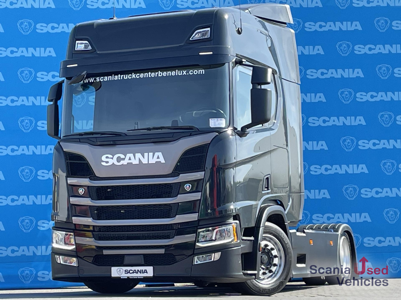 SCANIA R 460 A4x2EB RETARDER MEGA VOLUME P-AIRCO SUPER - Tracteur routier: photos 1 SCANIA R 460 A4x2EB RETARDER MEGA VOLUME P-AIRCO SUPER - Tracteur routier: photos 1