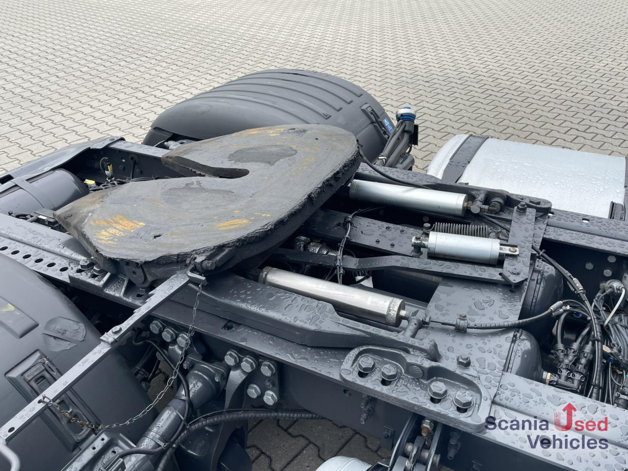 SCANIA R 460 A4x2EB RETARDER P-AIRCO MEGA VECTO 3 - Tracteur routier: photos 3 SCANIA R 460 A4x2EB RETARDER P-AIRCO MEGA VECTO 3 - Tracteur routier: photos 3