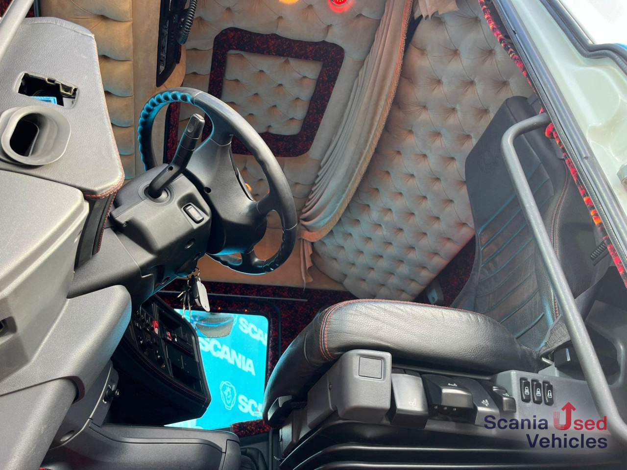 SCANIA R 480 LA6x2/4MLB RETARDER DIFF-L MEGA VOLUME - Tracteur routier: photos 4 SCANIA R 480 LA6x2/4MLB RETARDER DIFF-L MEGA VOLUME - Tracteur routier: photos 4