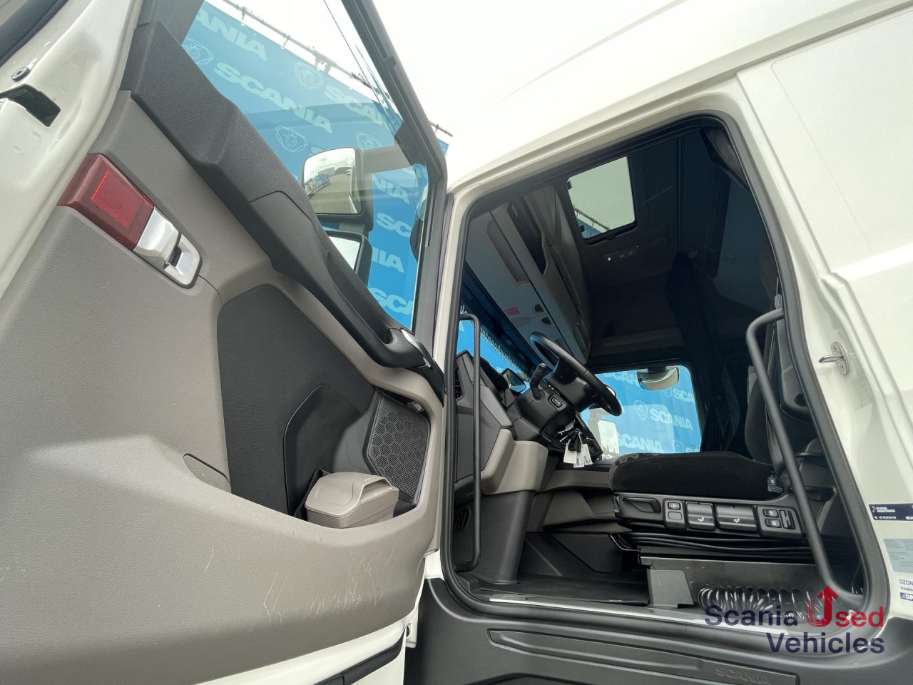 SCANIA S 500 A4x2NB RETARDER P-AIRCO FULL AIR 8T ACC - Tracteur routier: photos 4 SCANIA S 500 A4x2NB RETARDER P-AIRCO FULL AIR 8T ACC - Tracteur routier: photos 4