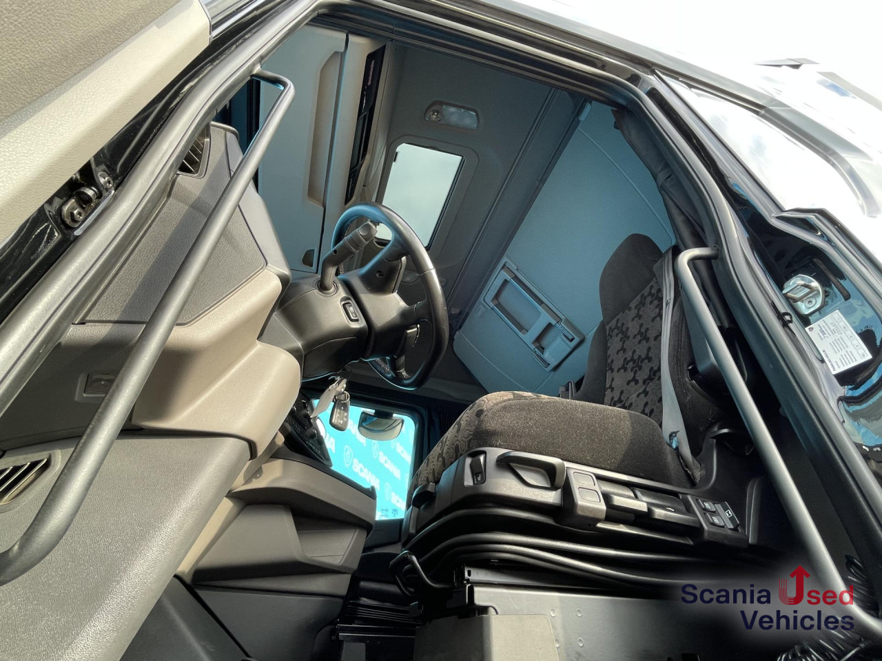 SCANIA S 530 A4x2NA DIFF-L RETARDER PARK AIRCO LED ACC - Tracteur routier: photos 5 SCANIA S 530 A4x2NA DIFF-L RETARDER PARK AIRCO LED ACC - Tracteur routier: photos 5