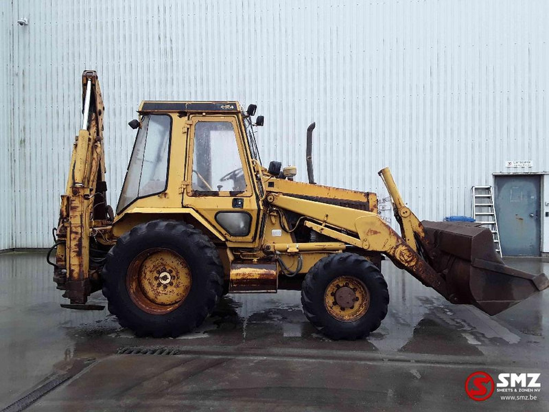 Caterpillar 428 - Tractopelle: photos 4 Caterpillar 428 - Tractopelle: photos 4