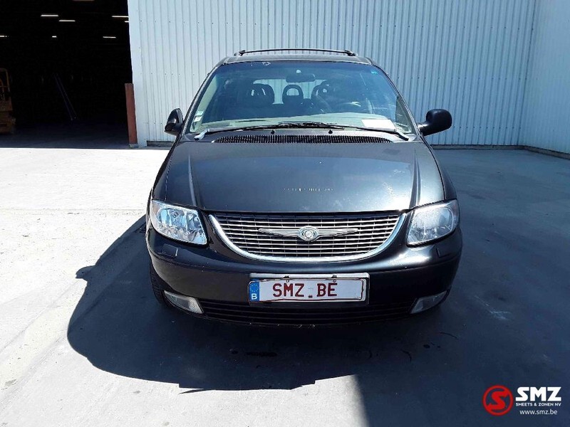 Chrysler Voyager tdi - Voiture: photos 2 Chrysler Voyager tdi - Voiture: photos 2