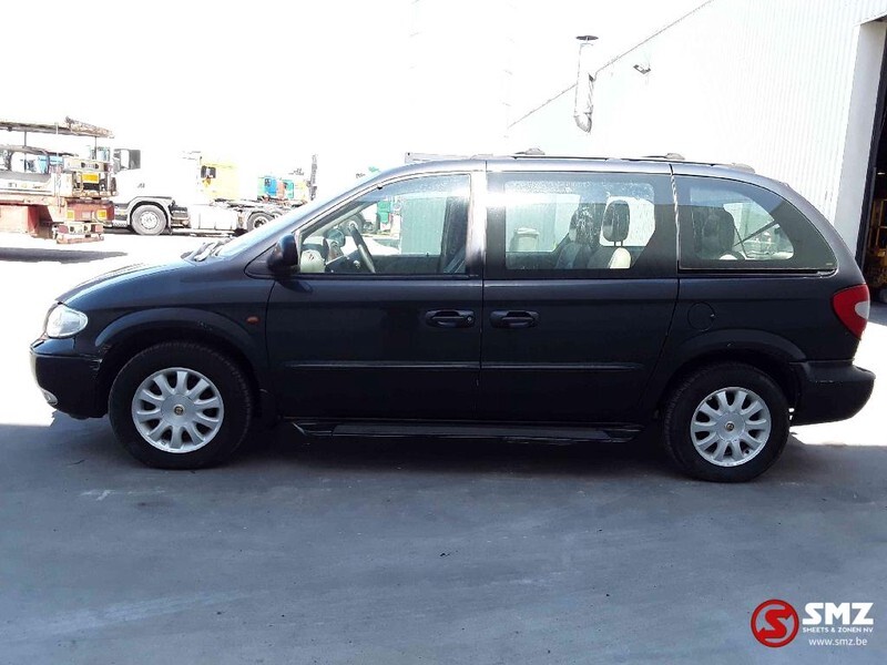 Chrysler Voyager tdi - Voiture: photos 5 Chrysler Voyager tdi - Voiture: photos 5