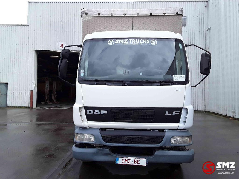 DAF 55 LF 220 - Camion fourgon: photos 2 DAF 55 LF 220 - Camion fourgon: photos 2