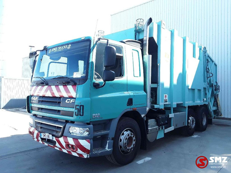 DAF 75 CF 310 VdK pusher 2000 +2x lift 4x on stocl - Benne à ordures ménagères: photos 3 DAF 75 CF 310 VdK pusher 2000 +2x lift 4x on stocl - Benne à ordures ménagères: photos 3