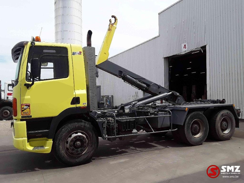 DAF 85 CF manual engine TOP - Camion porte-conteneur/ Caisse mobile: photos 5 DAF 85 CF manual engine TOP - Camion porte-conteneur/ Caisse mobile: photos 5