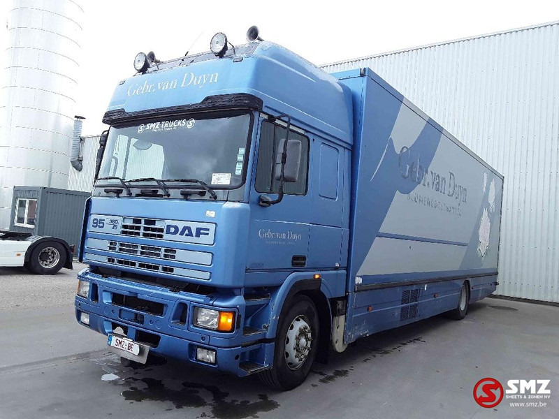 DAF 95 360 ATI SuperSpacecab NL truck - Camion frigorifique: photos 3 DAF 95 360 ATI SuperSpacecab NL truck - Camion frigorifique: photos 3