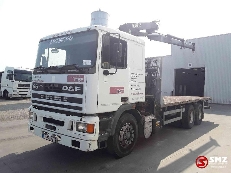 DAF 95 360 ATI lames hiab 125 Steel top - Camion plateau, Camion grue: photos 3 DAF 95 360 ATI lames hiab 125 Steel top - Camion plateau, Camion grue: photos 3