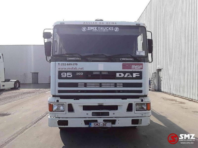 DAF 95 360 ATI lames hiab 125 Steel top - Camion plateau, Camion grue: photos 2 DAF 95 360 ATI lames hiab 125 Steel top - Camion plateau, Camion grue: photos 2