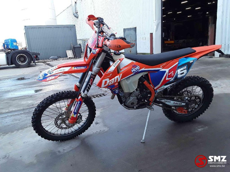 KTM KTM 250 - Motocyclette: photos 5 KTM KTM 250 - Motocyclette: photos 5