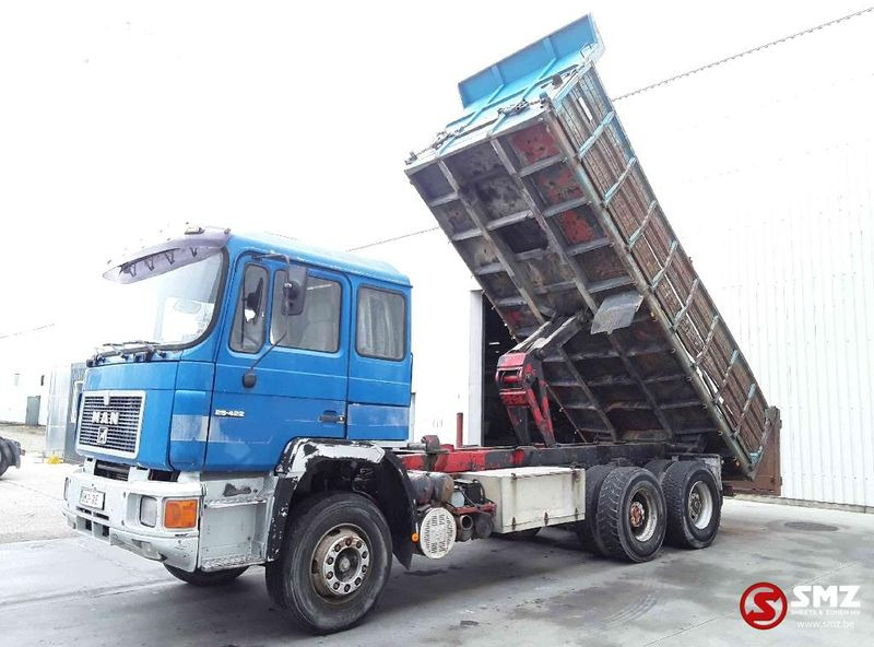 MAN 26.422 25-422 manual pump - Camion benne: photos 4 MAN 26.422 25-422 manual pump - Camion benne: photos 4