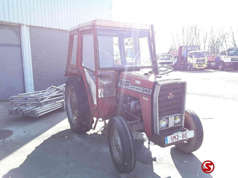 Massey Ferguson Machine - Tracteur agricole: photos 1 Massey Ferguson Machine - Tracteur agricole: photos 1