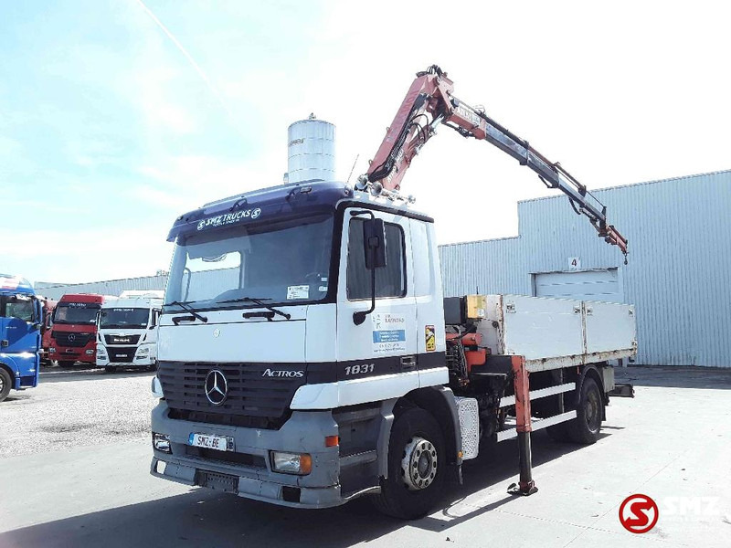 Mercedes-Benz Actros 1831 Atlas Ak140.1A4+remote lames steel 165000km - Camion plateau, Camion grue: photos 3 Mercedes-Benz Actros 1831 Atlas Ak140.1A4+remote lames steel 165000km - Camion plateau, Camion grue: photos 3