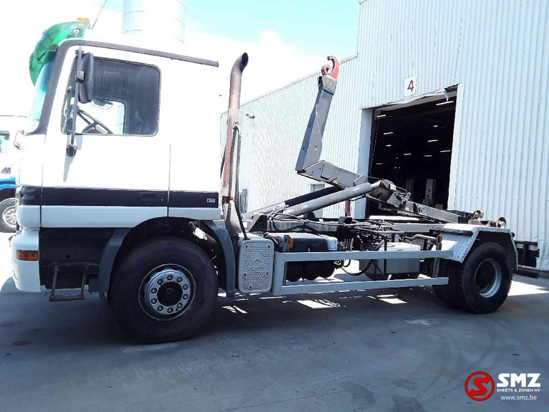 Mercedes-Benz Actros 1831 manual lames airco - Camion porte-conteneur/ Caisse mobile: photos 5 Mercedes-Benz Actros 1831 manual lames airco - Camion porte-conteneur/ Caisse mobile: photos 5