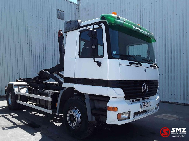 Mercedes-Benz Actros 1831 manual lames airco - Camion porte-conteneur/ Caisse mobile: photos 1 Mercedes-Benz Actros 1831 manual lames airco - Camion porte-conteneur/ Caisse mobile: photos 1