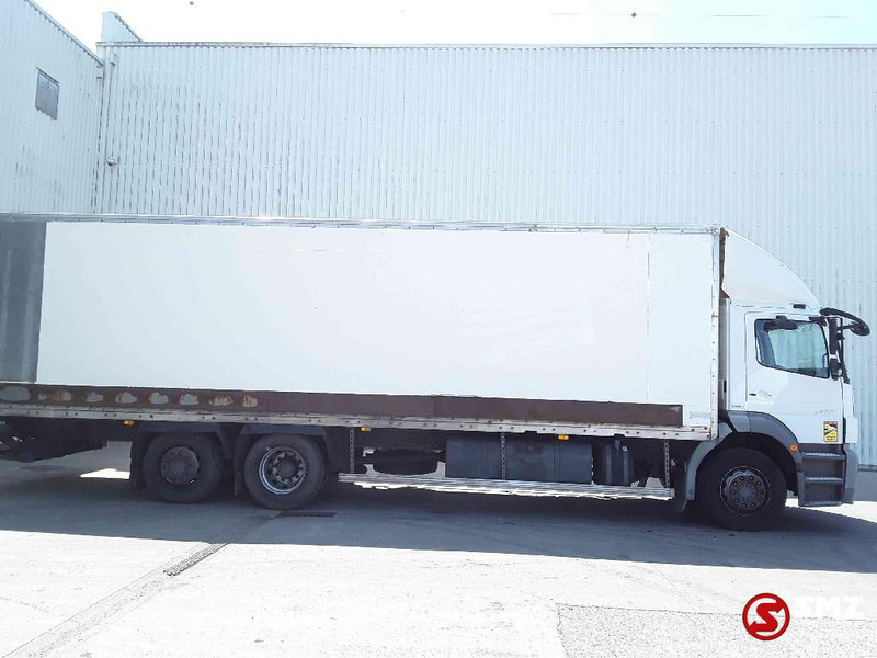 Mercedes-Benz Axor 2533 6x2 manual airco - Camion fourgon: photos 4 Mercedes-Benz Axor 2533 6x2 manual airco - Camion fourgon: photos 4