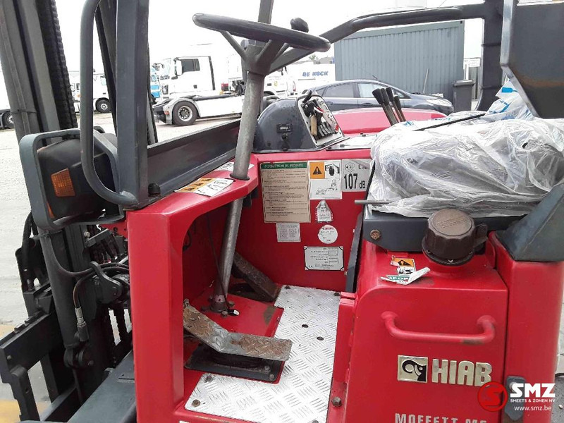 Chariot élévateur Moffett M5 25.3: photos 6