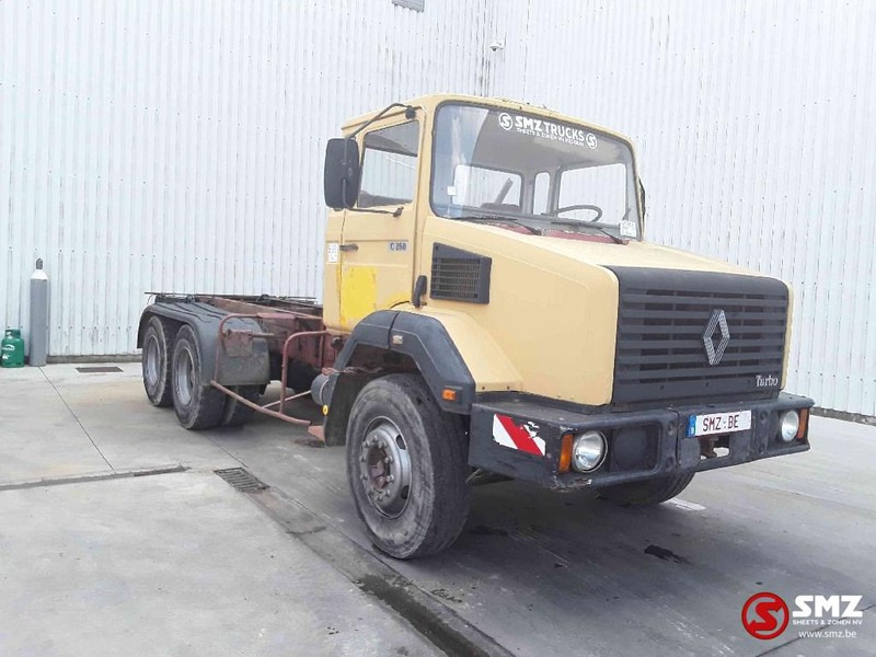 Renault C 260 no CBH francais - Châssis cabine: photos 1 Renault C 260 no CBH francais - Châssis cabine: photos 1