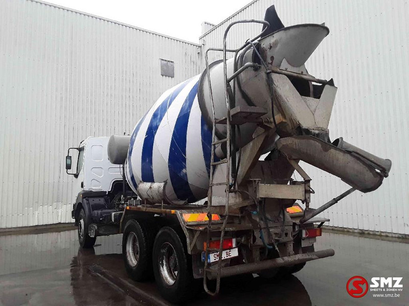 Camion malaxeur Renault Kerax 300 manual pump: photos 9