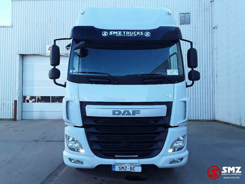 DAF 85 CF 460 Zf intarder - Tracteur routier: photos 2 DAF 85 CF 460 Zf intarder - Tracteur routier: photos 2