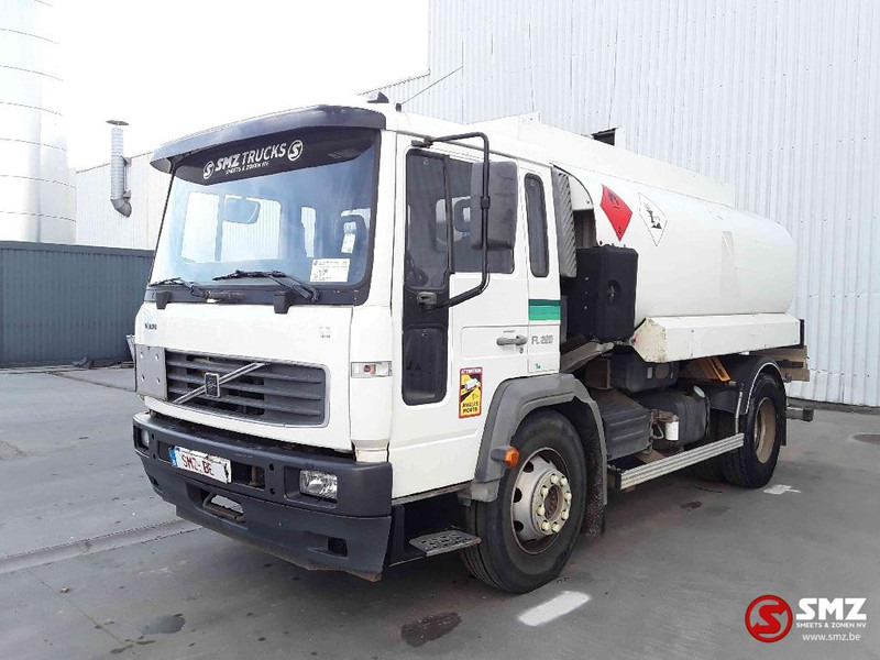 Volvo FL6 220 10000L lames - Camion citerne: photos 3 Volvo FL6 220 10000L lames - Camion citerne: photos 3