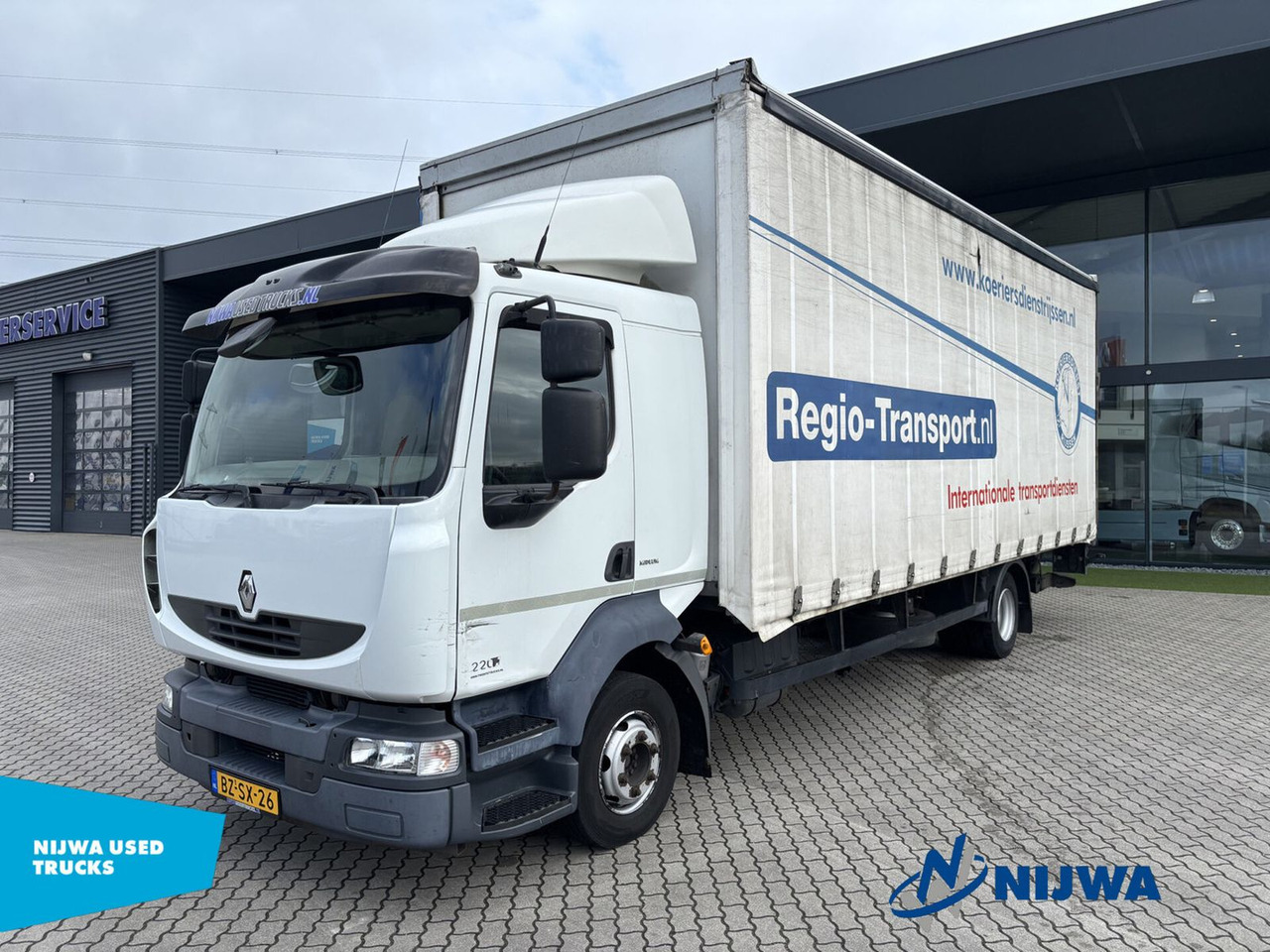 Renault MIDLUM 220 4x2 Schuifzeil + Laadklep - Camion à rideaux coulissants: photos 1 Renault MIDLUM 220 4x2 Schuifzeil + Laadklep - Camion à rideaux coulissants: photos 1