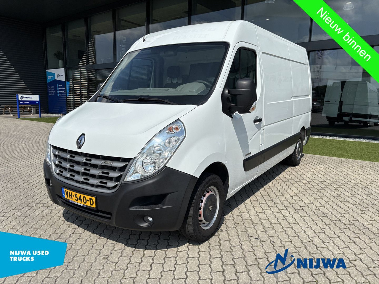 Renault Master T35 125 L2H2 Opstap + Airco Kasten - Fourgon utilitaire: photos 1 Renault Master T35 125 L2H2 Opstap + Airco Kasten - Fourgon utilitaire: photos 1