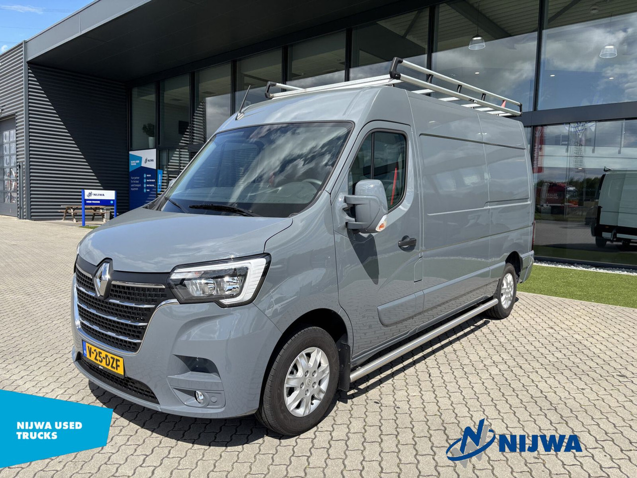 Renault Master T35 150 L2H2 Imperial + Trekhaak Kasten - Fourgon utilitaire: photos 1 Renault Master T35 150 L2H2 Imperial + Trekhaak Kasten - Fourgon utilitaire: photos 1