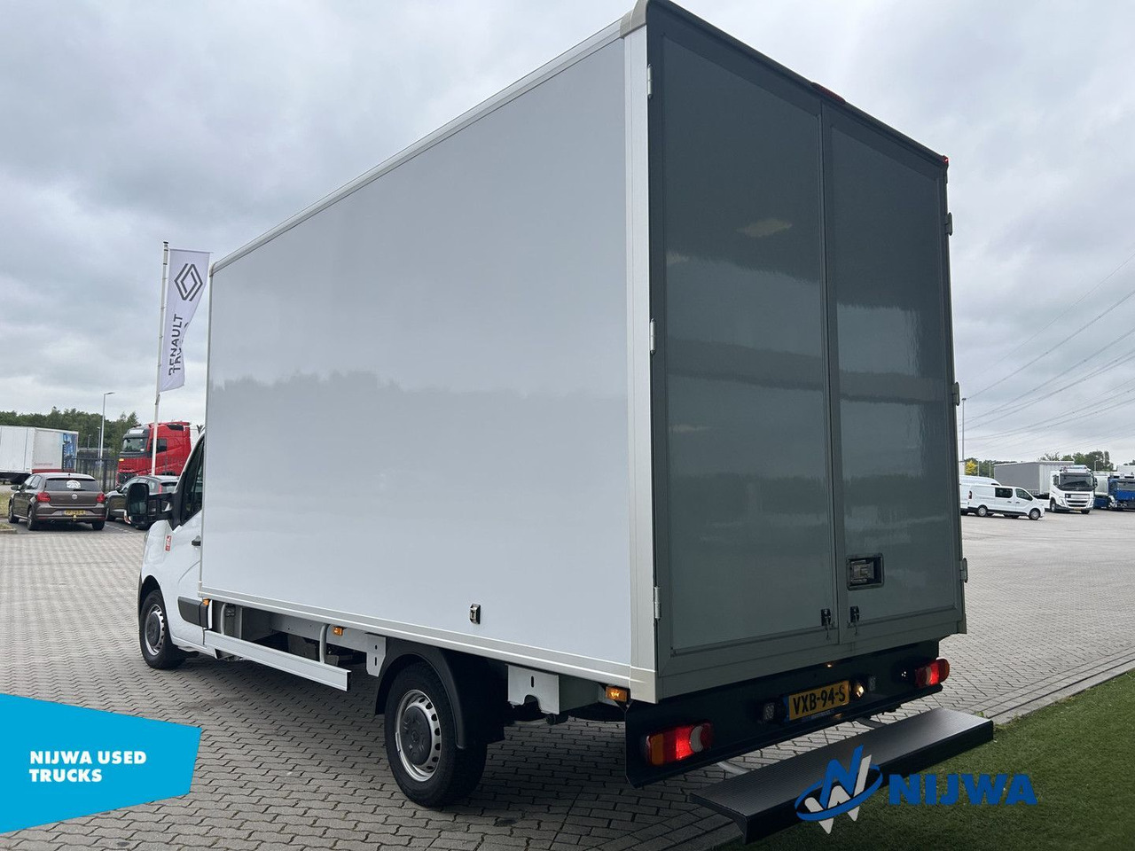 Renault Master T35 165 Navigatie + Achteruitrijcamera - Châssis cabine: photos 4 Renault Master T35 165 Navigatie + Achteruitrijcamera - Châssis cabine: photos 4