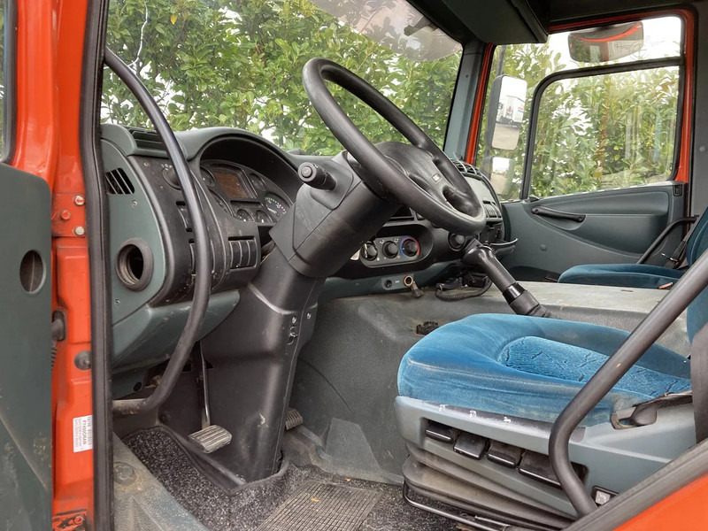 DAF CF65.180 Euro3 Manual / Laadklep - Châssis cabine: photos 5 DAF CF65.180 Euro3 Manual / Laadklep - Châssis cabine: photos 5