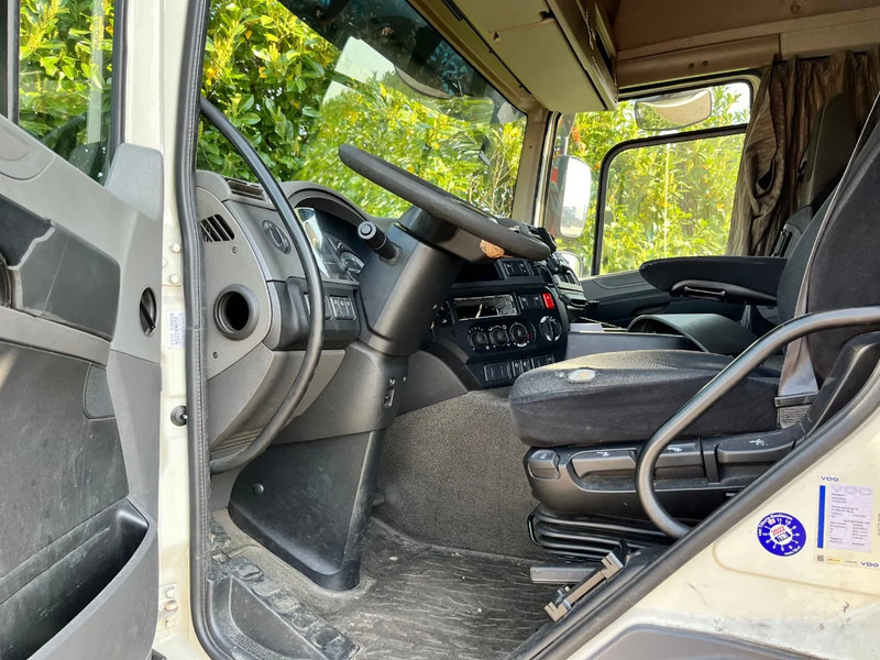 DAF CF 400 FT SC Euro6 - Tracteur routier: photos 5 DAF CF 400 FT SC Euro6 - Tracteur routier: photos 5