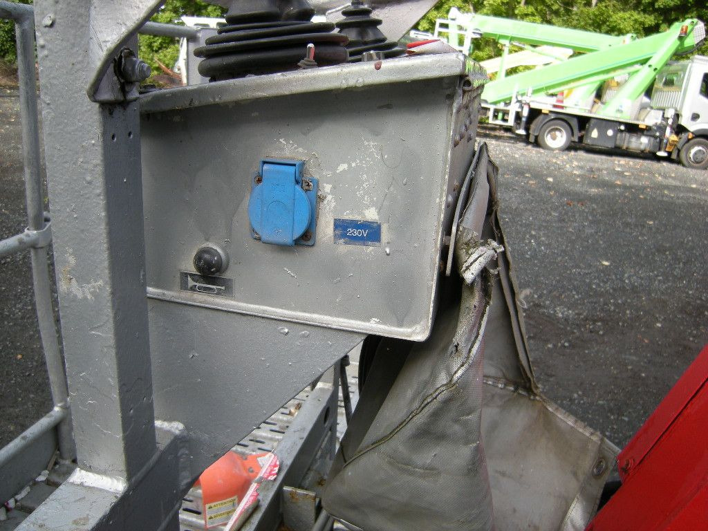 Crédit-bail Arbeitsbühne Snorkelift SB-47JRT, AH 16m Arbeitsbühne Snorkelift SB-47JRT, AH 16m: photos 27 Crédit-bail Arbeitsbühne Snorkelift SB-47JRT, AH 16m Arbeitsbühne Snorkelift SB-47JRT, AH 16m: photos 27