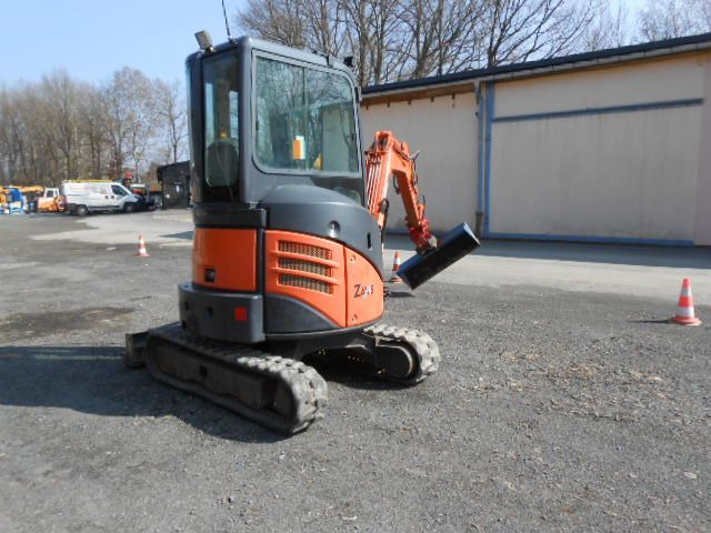 Hitachi ZX22U-2CLR , Powertilt - Mini pelle: photos 4 Hitachi ZX22U-2CLR , Powertilt - Mini pelle: photos 4