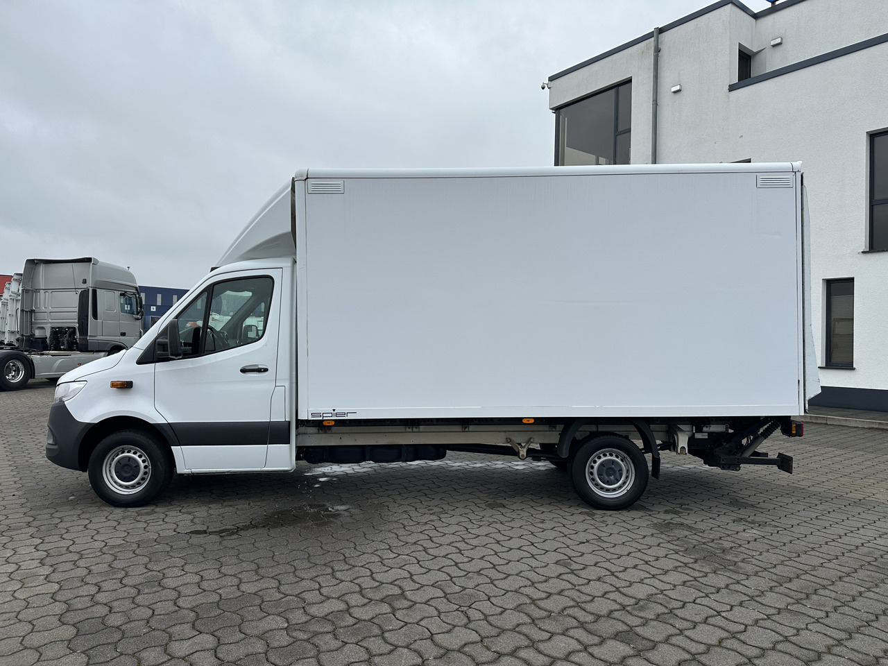 Mercedes-Benz Sprinter 319 CDI Koffer LBW RFK SH Tempomat - Fourgon: photos 4 Mercedes-Benz Sprinter 319 CDI Koffer LBW RFK SH Tempomat - Fourgon: photos 4