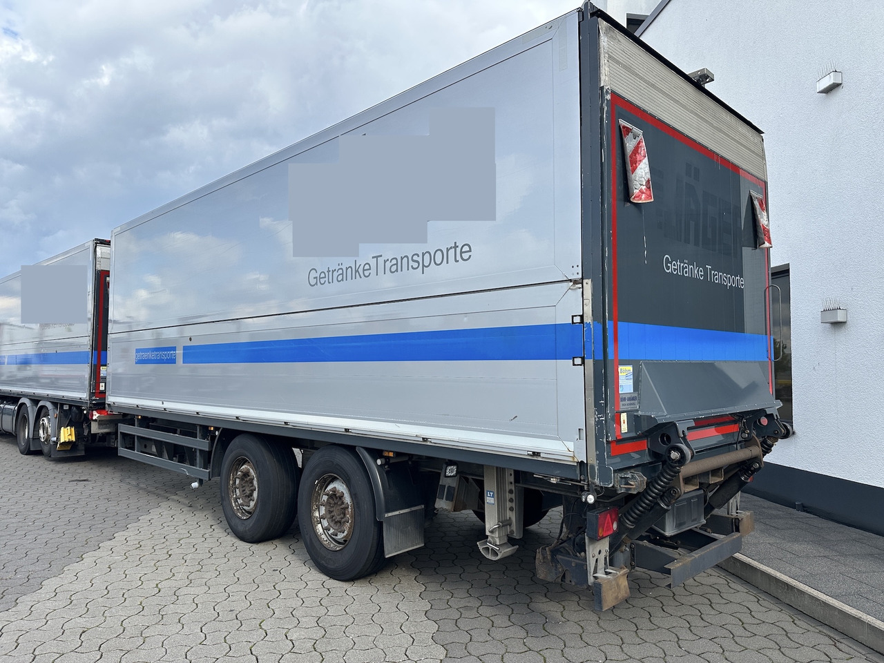 Orten Böhm Typ BZGÜKIKO 18 S Getränke Anhänger LBW - Remorque pour le transport de boissons: photos 3 Orten Böhm Typ BZGÜKIKO 18 S Getränke Anhänger LBW - Remorque pour le transport de boissons: photos 3