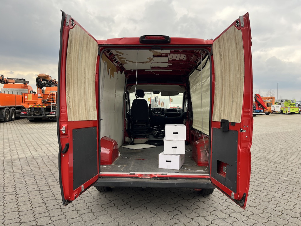 Peugeot Boxer Verkaufsfahrzeug Foodtruck Motorschaden - Fourgon utilitaire: photos 3 Peugeot Boxer Verkaufsfahrzeug Foodtruck Motorschaden - Fourgon utilitaire: photos 3