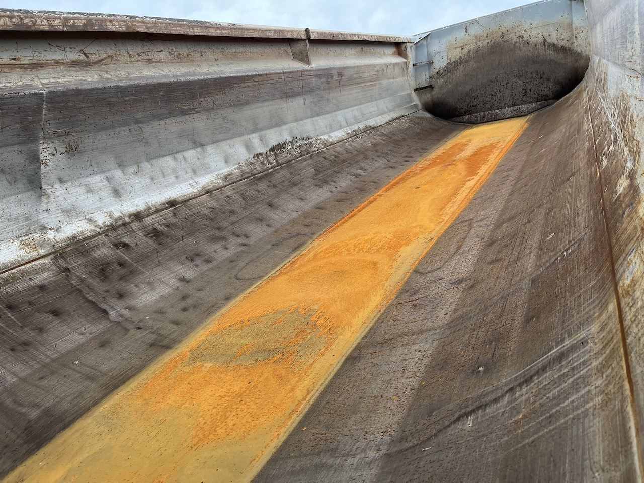 Schwarzmüller SK Kippauflieger Stahlmulde Liftachse - Semi-remorque benne: photos 2 Schwarzmüller SK Kippauflieger Stahlmulde Liftachse - Semi-remorque benne: photos 2