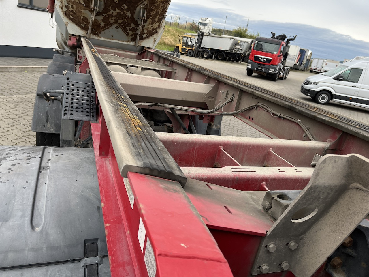 Schwarzmüller SK Kippauflieger Stahlmulde Liftachse - Semi-remorque benne: photos 3 Schwarzmüller SK Kippauflieger Stahlmulde Liftachse - Semi-remorque benne: photos 3
