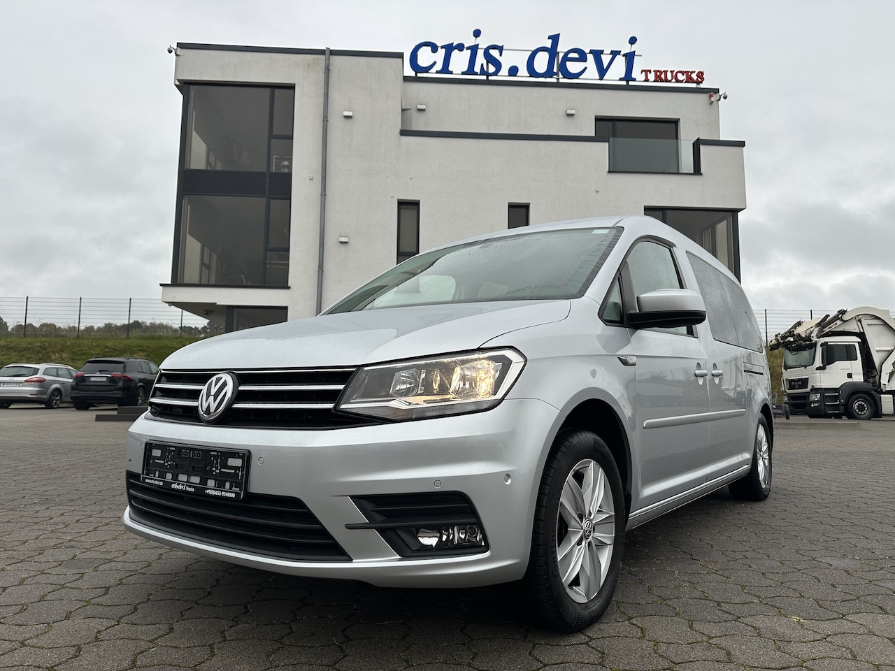 VW Caddy Maxi Paravan Umbau Rollstuhl Heckeinstieg - Utilitaire double cabine: photos 1 VW Caddy Maxi Paravan Umbau Rollstuhl Heckeinstieg - Utilitaire double cabine: photos 1