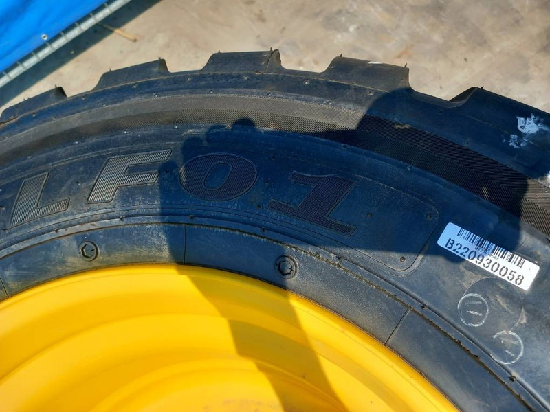 Barkley 500/45R22.5 - Pneus et jantes pour Matériel de manutention: photos 5 Barkley 500/45R22.5 - Pneus et jantes pour Matériel de manutention: photos 5