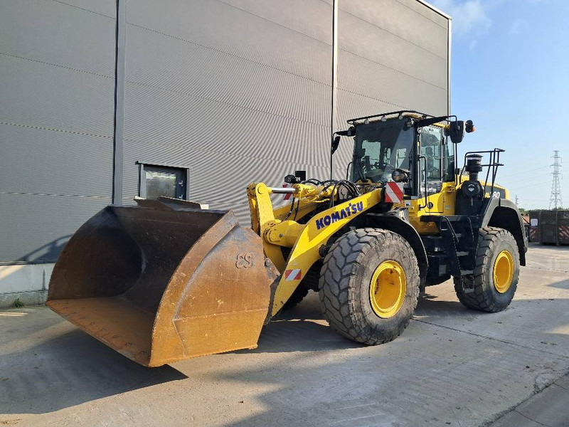 Komatsu WA380-8E0 - Chargeuse sur pneus: photos 2 Komatsu WA380-8E0 - Chargeuse sur pneus: photos 2